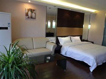 Chongqing Royal Coast Hotel Экстерьер фото